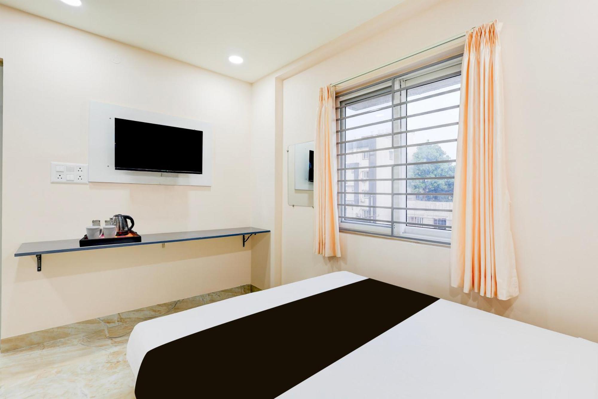 Super Townhouse Mvp Sector With Kailasagiri Hill View Pedda Waltair 외부 사진