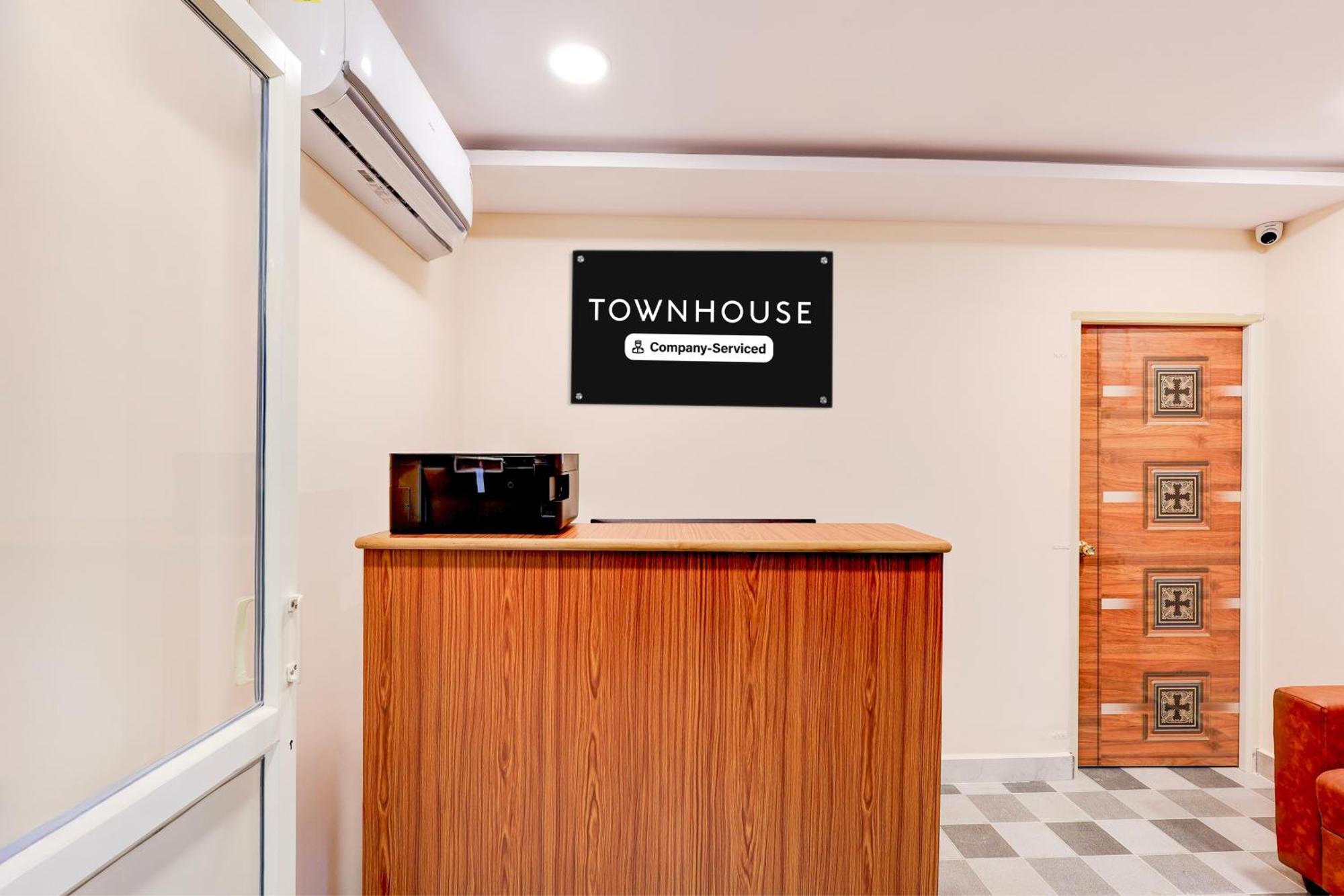 Super Townhouse Mvp Sector With Kailasagiri Hill View Pedda Waltair 외부 사진