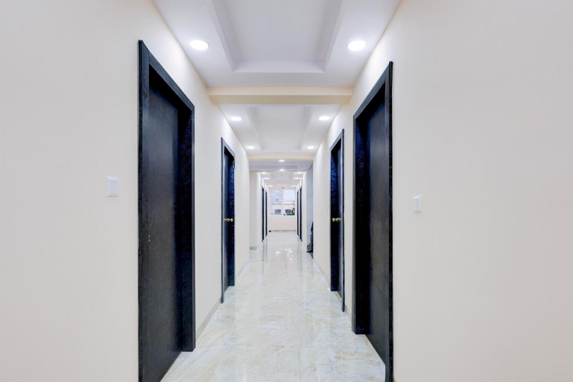 Super Townhouse Mvp Sector With Kailasagiri Hill View Pedda Waltair 외부 사진